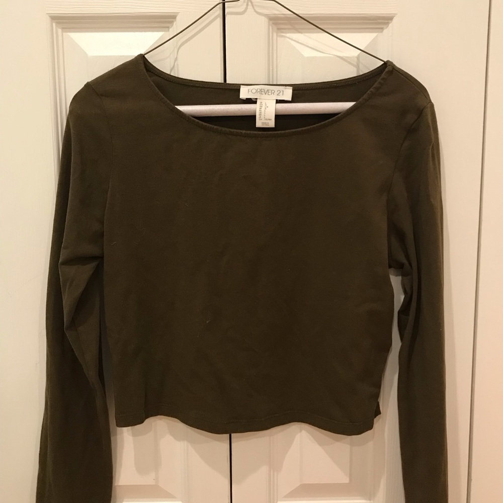 green forever 21 long sleeve shirt!!